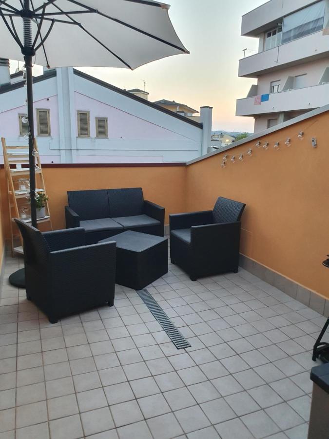 Bella Alba Apartment On The Beach Alba Adriatica Exterior foto