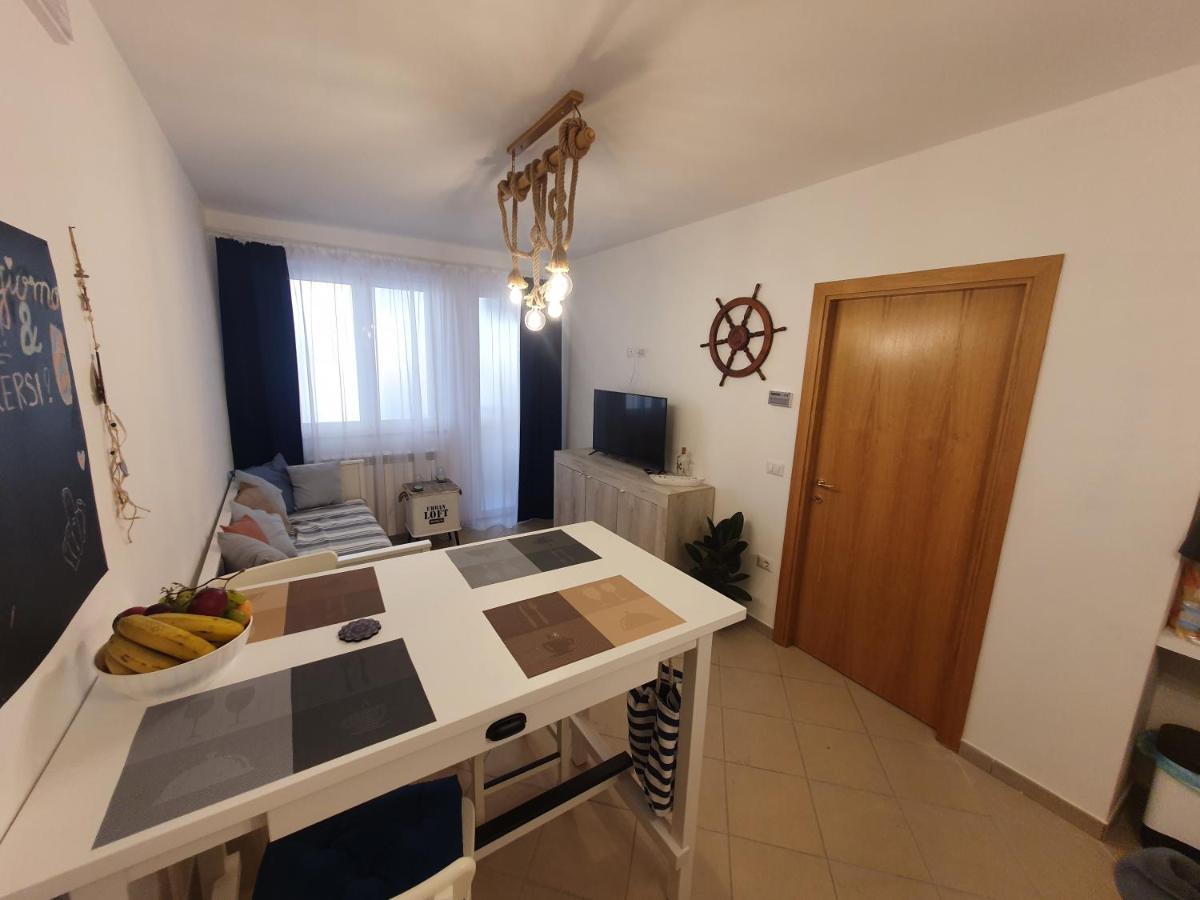 Bella Alba Apartment On The Beach Alba Adriatica Exterior foto